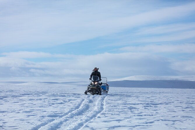 half-day-snowmobile-tour-in-lapland