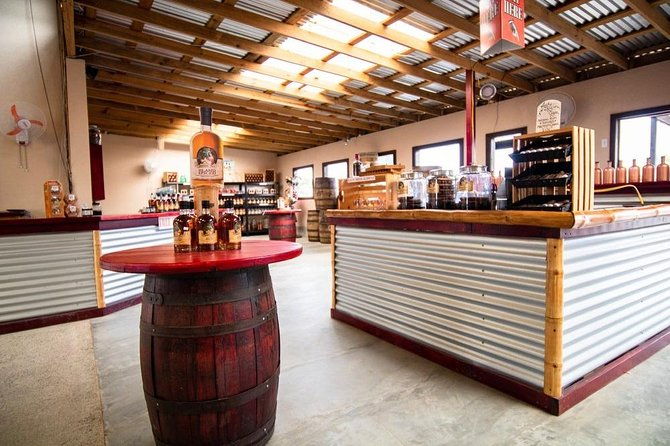 half-day-tour-in-roatan-with-brewery-rum-and-chocolate-factories-visit