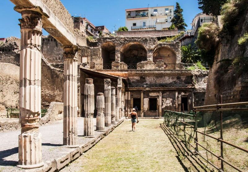 herculaneum-guided-walking-tour-with-entry-ticket