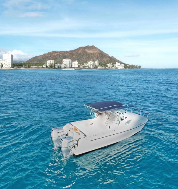 honolulu-private-waikiki-boat-cruises-for-up-to-6-people
