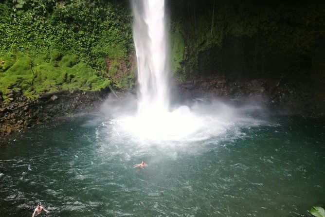 horseback-ride-to-la-fortuna-waterfall