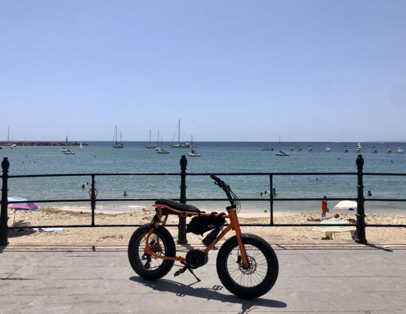 ibiza-e-bike-rental-with-helmet
