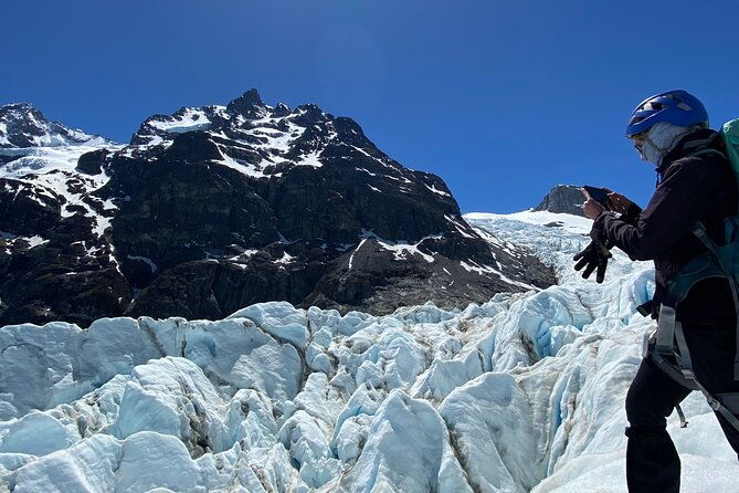 ice-walk-from-puerto-rio-tranquilo