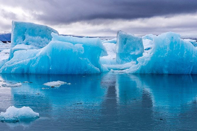 iceland-glacier-lagoon-and-south-coast-private-day-tour-from-reykjavik
