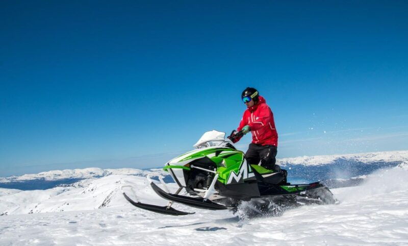 jackson-hole-bridger-teton-guided-snowmobile-tour