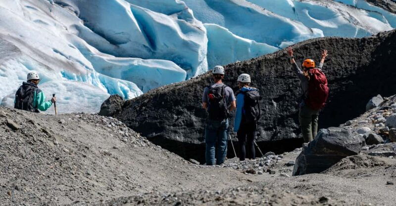 juneau-mendenhall-glacier-guided-trail-hike