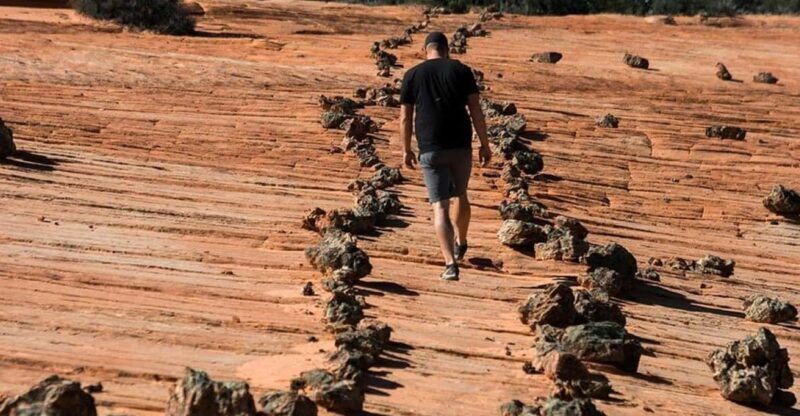 kanab-utv-tour-with-ancient-pictographs-and-sand-dunes