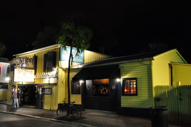 key-west-bone-island-haunted-pub-crawl