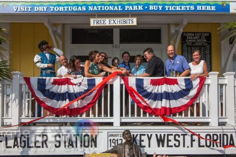 key-west-hemingways-life-and-local-food-walking-tour