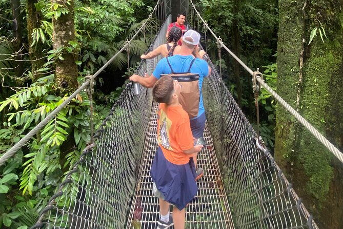 la-fortuna-full-day-waterfall-arenal-volcano-and-hanging-bridges