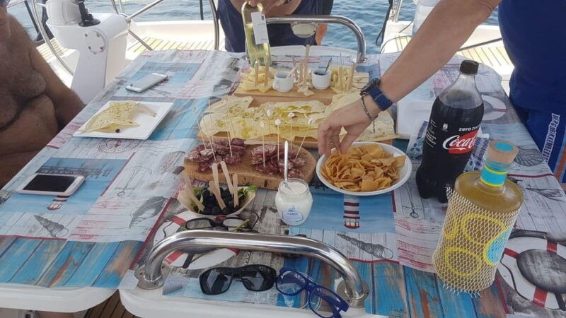 la-maddalena-archipelago-sailing-tour-among-the-islands