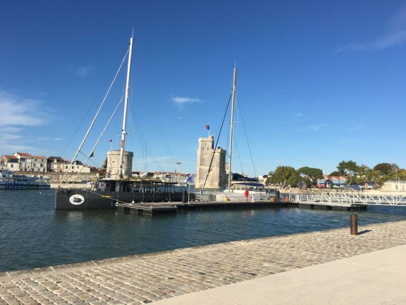 la-rochelle-coastline-sailing-cruise