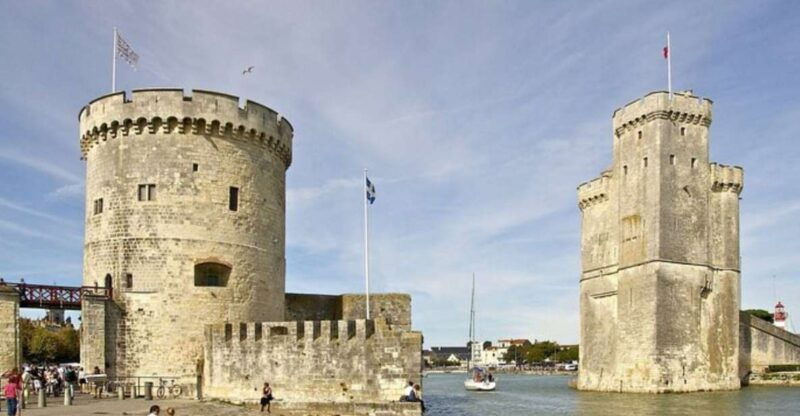 la-rochelle-private-custom-tour-with-a-local-guide