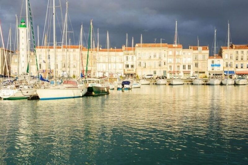 la-rochelle-private-custom-walking-tour-with-a-local-guide