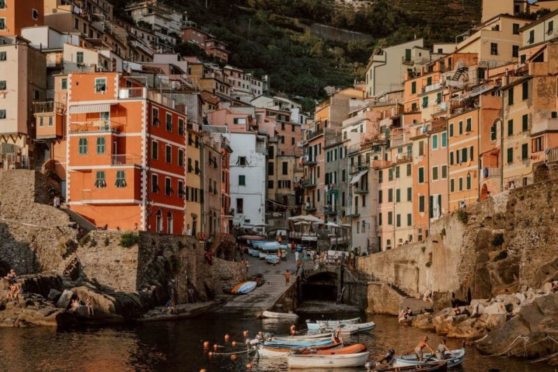 la-spezia-cinque-terre-sunset-boat-tour-with-appetizers