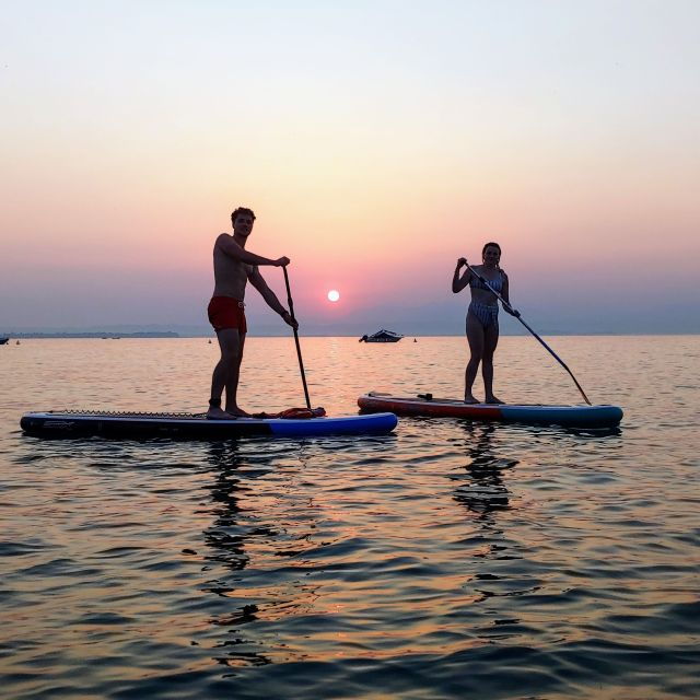 lake-garda-stand-up-paddleboard-experience-with-dry-bag