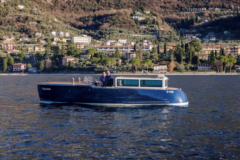 lake-garda-tour-with-onboard-aperitif-4-hours