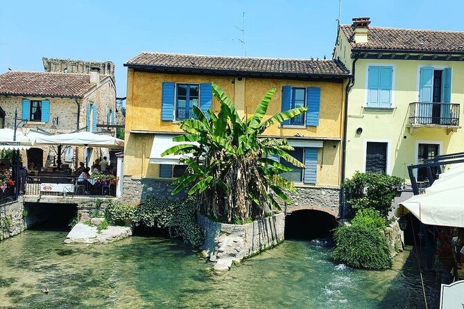 lake-garda-wine-tasting-pinot-noir-tortellini-in-a-medieval-village