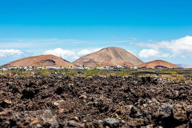 lanzarote-tour-with-timanfaya-national-park-and-el-golfo