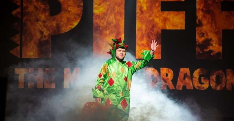 las-vegas-piff-the-magic-dragon-show-at-the-flamingo
