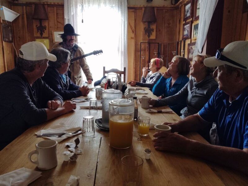 las-vegasgrand-canyon-west-tour-ranch-lunch-skywalk-entry