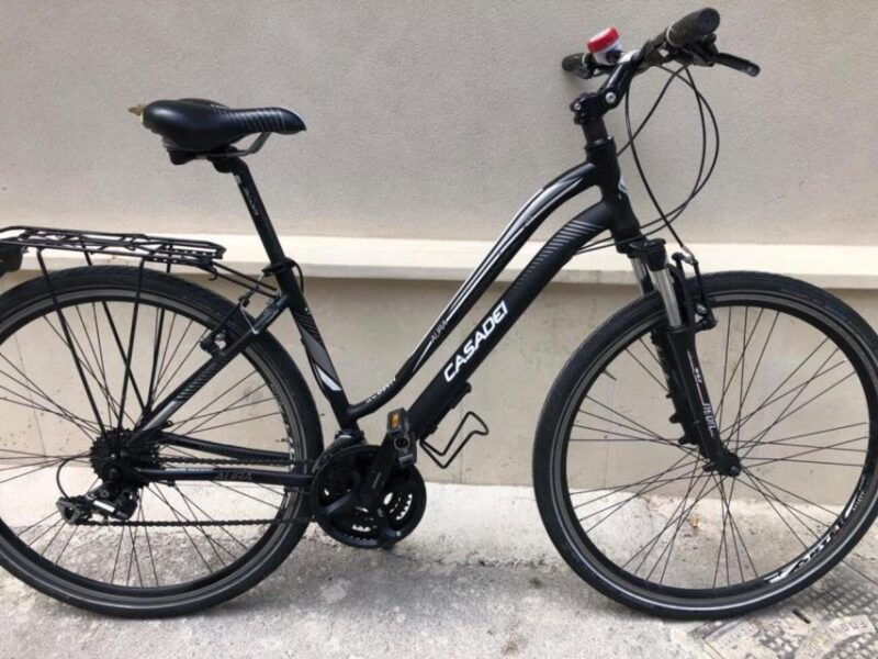 lecce-bike-rental-city-trekking-e-bikes