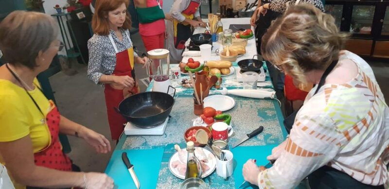 local-cooking-class-in-cordoba-hands-on-salmorejo