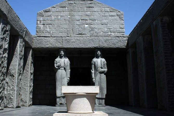 lovcen-tour-cetinje-and-njegoss-mausoleum