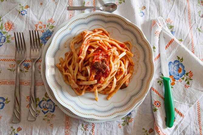 lunch-or-dinner-and-cooking-demo-at-a-local-home-in-chieti