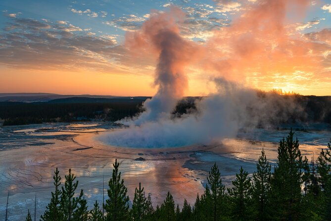 luxury-grand-loop-tour-of-yellowstone-national-park