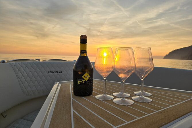 luxury-sunset-cruise-with-aperitif