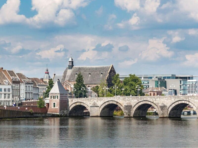 maastricht-culinary-walking-tour-with-tastings