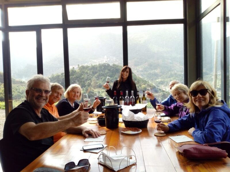 madeira-wine-tasting-experience-honey-museum-and-cabo-girao