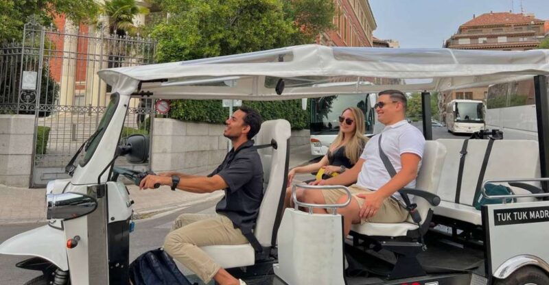 madrid-private-tuk-tuk-city-highlights-tour