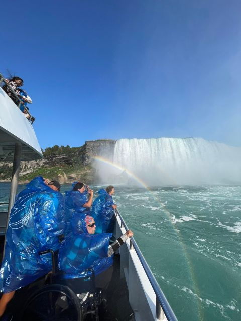 maid-of-the-mist-jetboat-ride-lunch-ice-cream-included