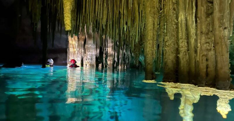 mallorca-aquatic-cave-exploration-guided-tour