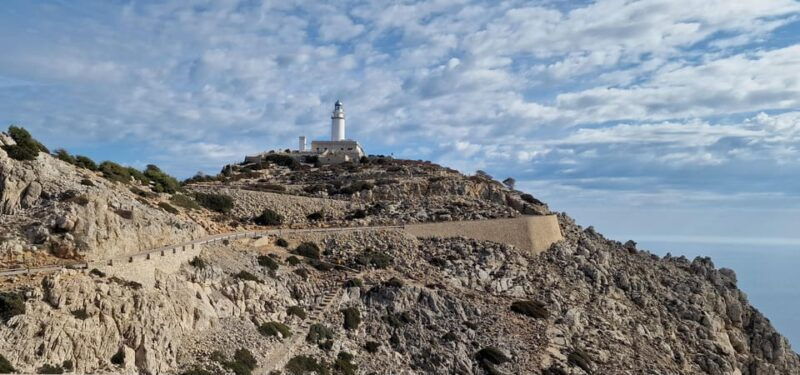 mallorca-cap-cava-minibus-tour-to-formentor-german