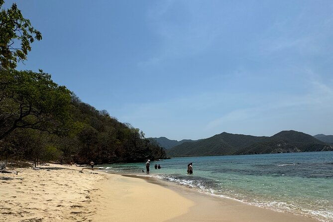 maritime-experience-towards-playa-cristal-tayrona-park