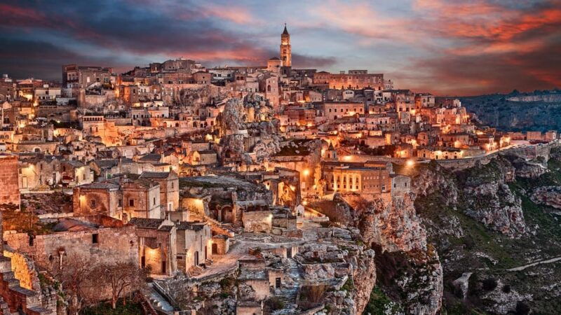 matera-guided-city-center-tour-with-cave-churches-houses