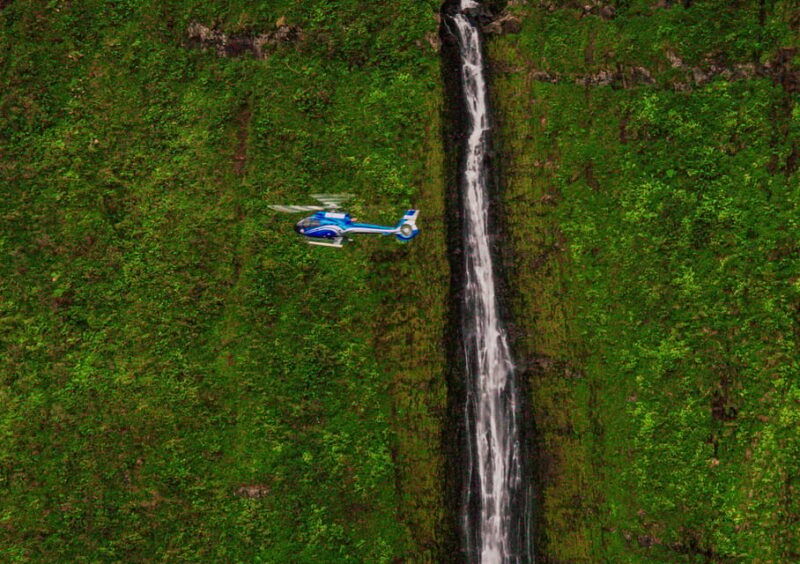 maui-hana-rainforest-helicopter-tour