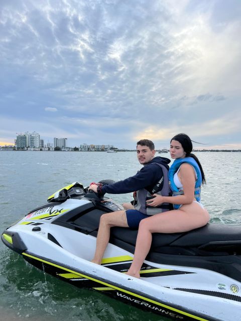 miami-beach-jetski-rental-experience-with-boat-and-drinks
