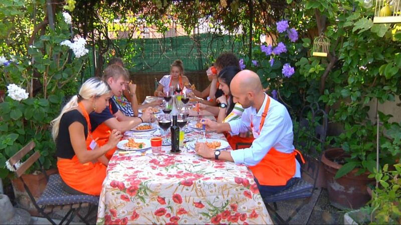 milan-fresh-pasta-and-tiramisu-class-in-a-historical-home