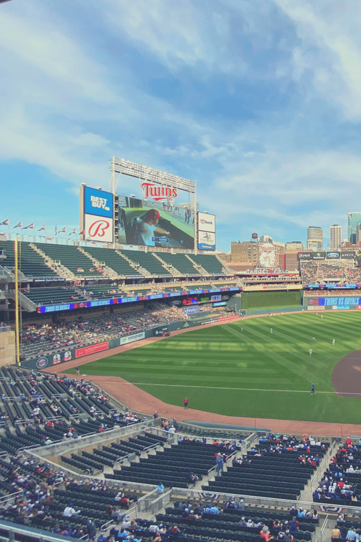 minnesota-twins-baseball-game-at-target-field