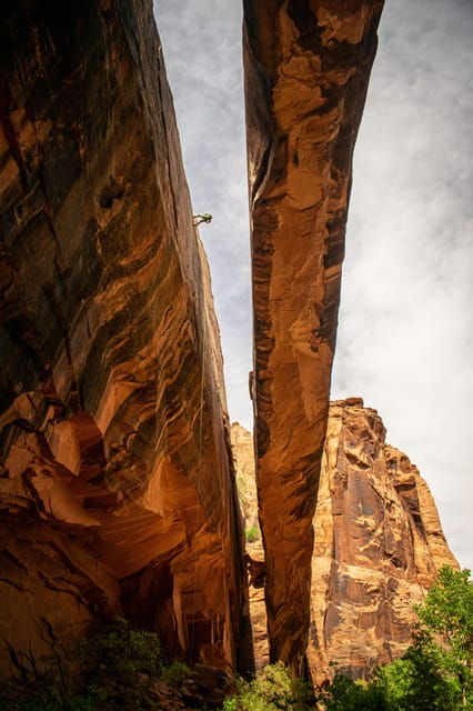 moab-ephedras-grotto-half-day-canyoneering