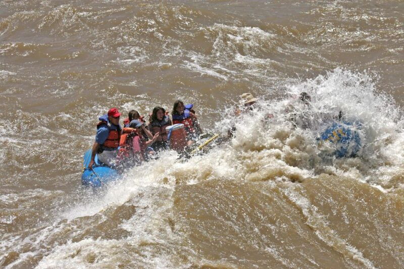 moab-full-day-white-water-rafting-tour-in-westwater-canyon-2