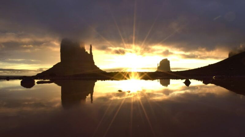 monument-valley-3-hour-sunrise-tour