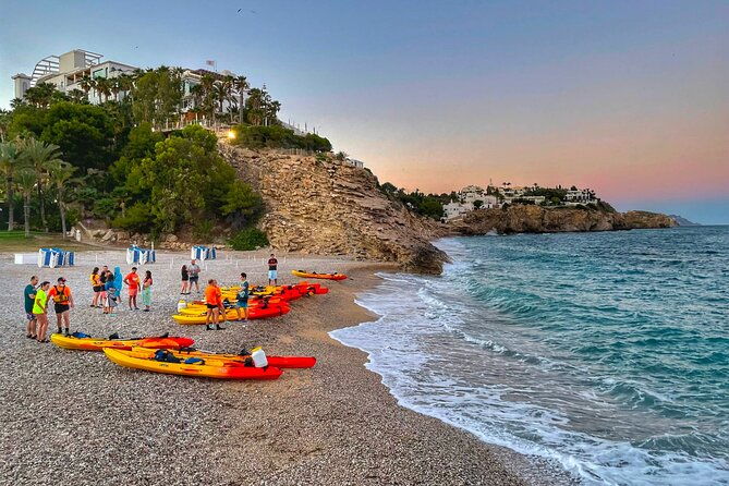 moonlight-kayak-with-dinner-included