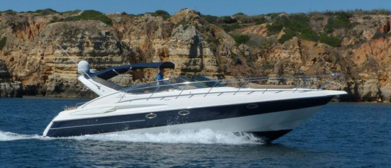 morning-afternoon-luxury-yacht-cruise-with-drinks-and-snacks
