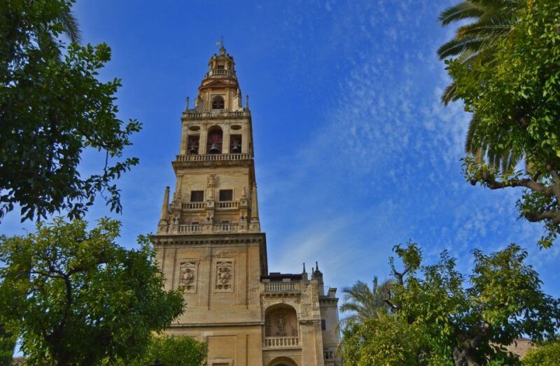 mosque-cathedral-of-cordoba-and-jewish-quarter-tour