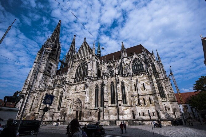 munich-to-regensburg-private-excursion-by-public-transportation